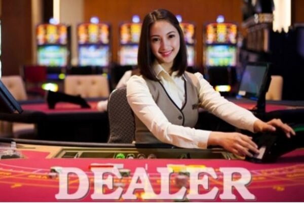 Dealer Là Ai? Vai Trò Và Tố Chất Của Một Dealer Tại Casino