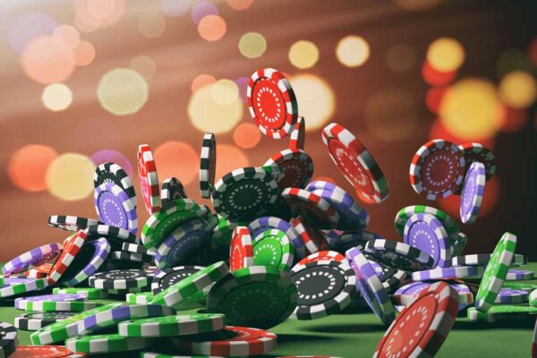 Tìm Hiểu Các Loại Chip Poker Phổ Biến Cùng B52